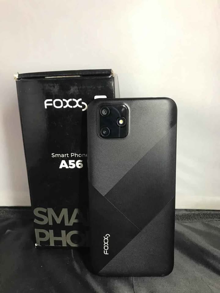  Foto - Foxxx Smartphone A56