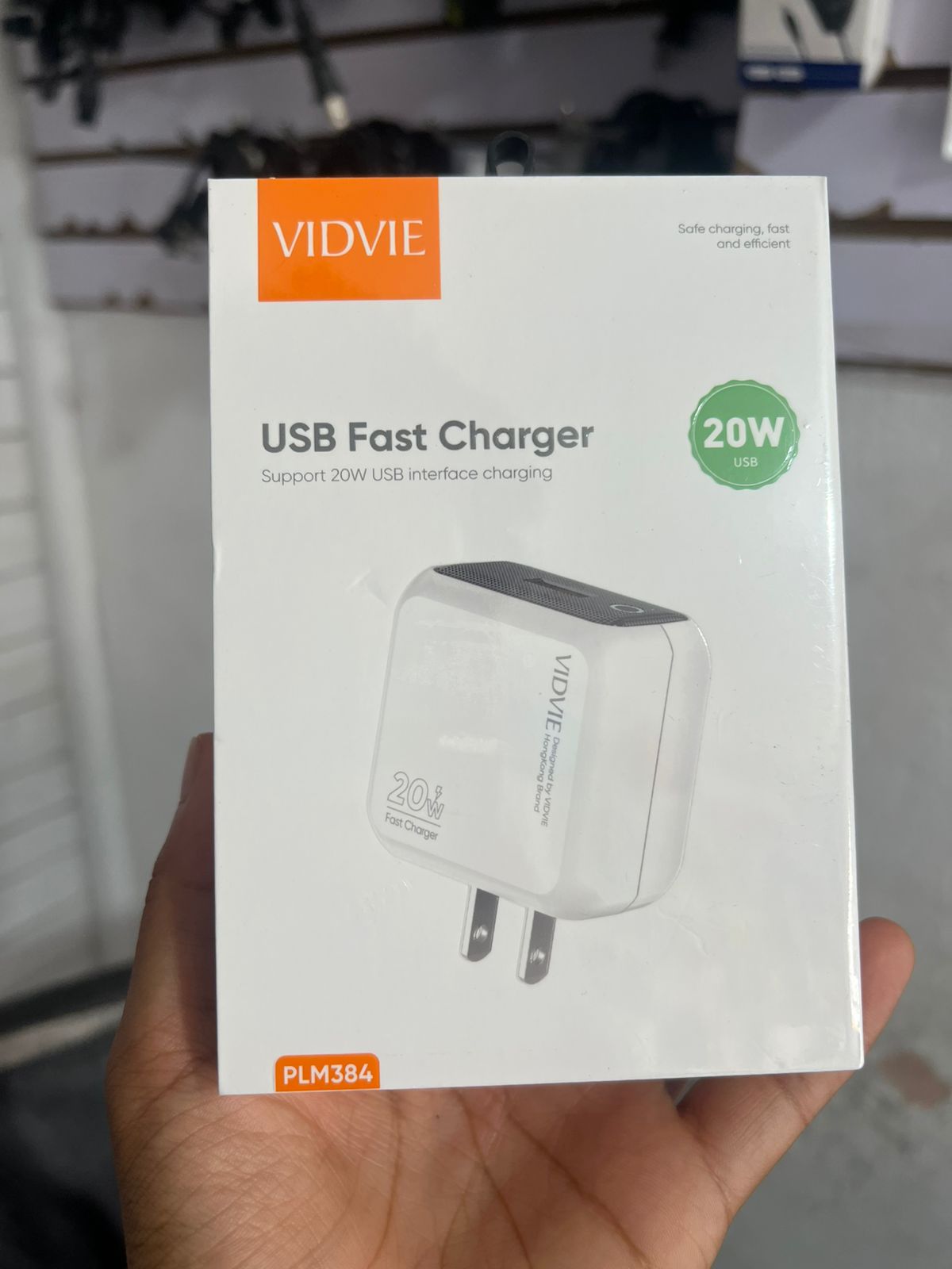  Foto - Plm384T Usb Fast Charger